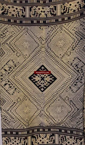 1361 Superb Laotian Silk Shawl - Weaving Textile Art from Laos