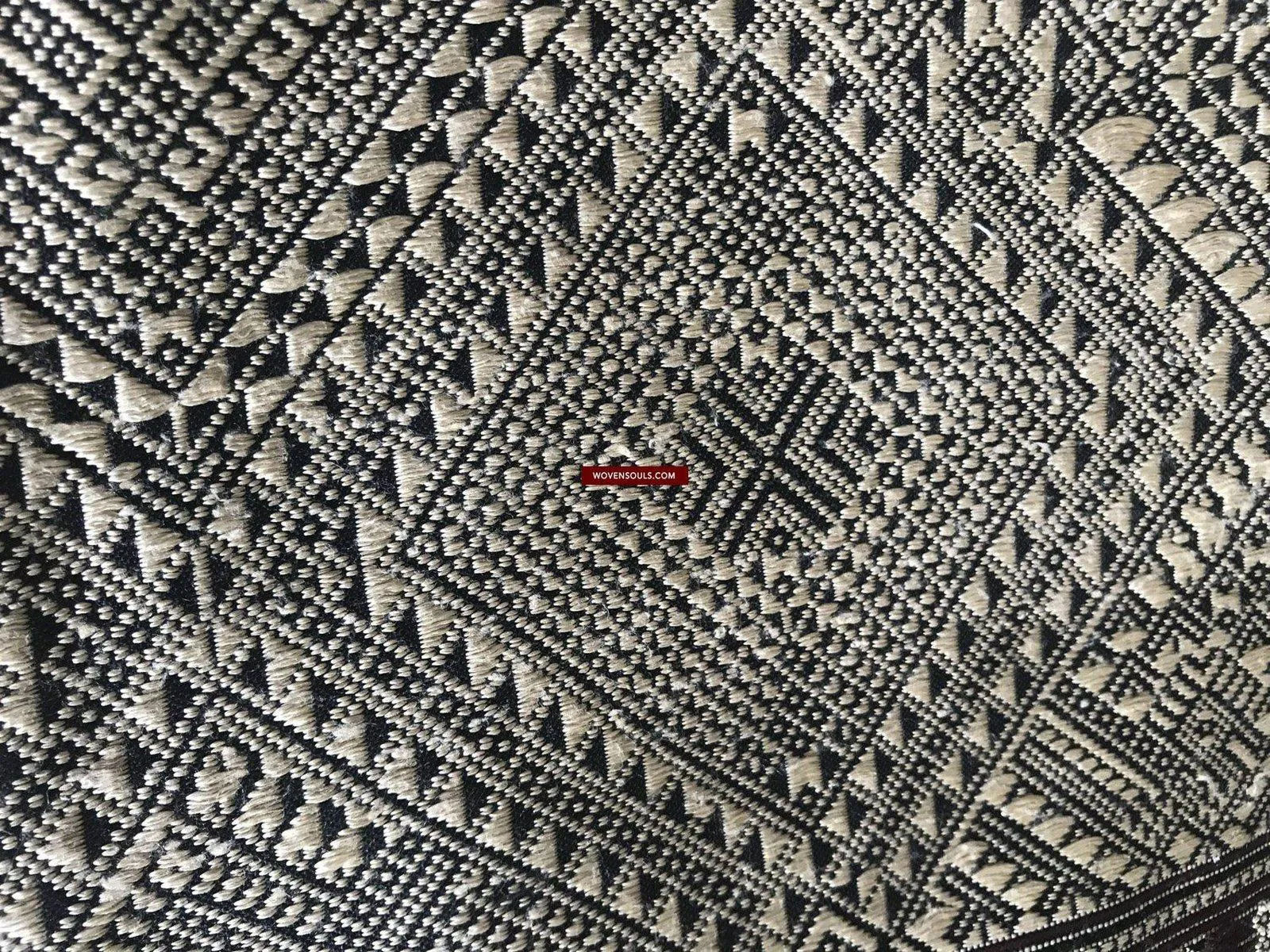 1361 Superb Laotian Silk Shawl - Weaving Textile Art from Laos