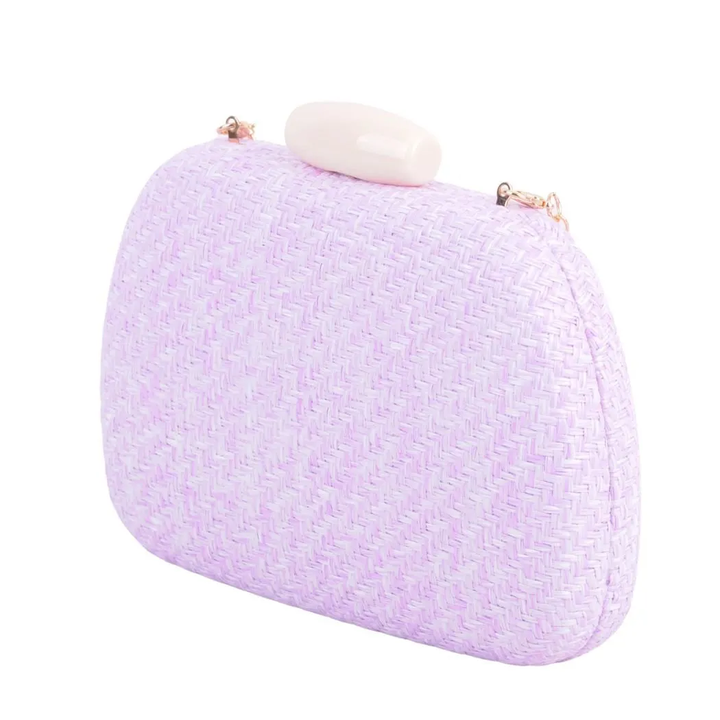 1505 - Elegant Clutch Bag: Fashionable Statement Accessory