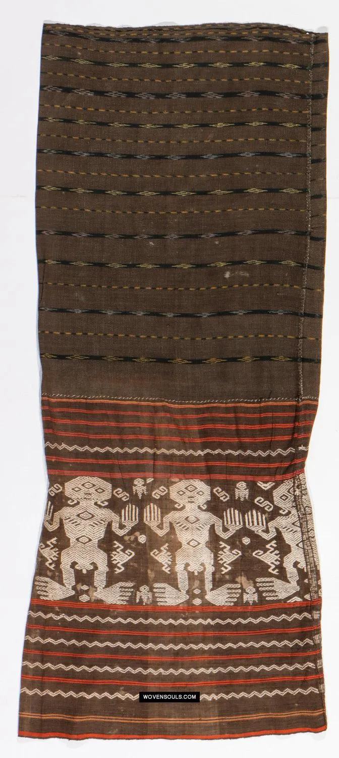 1816 SOLD Superb Old Sumba Ceremonial Woven Sarong