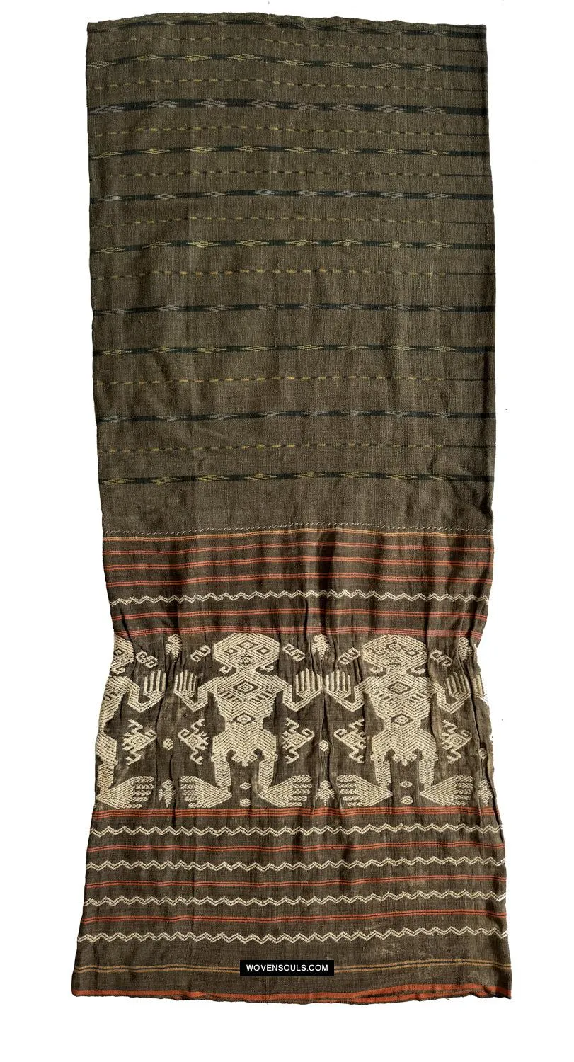 1816 SOLD Superb Old Sumba Ceremonial Woven Sarong