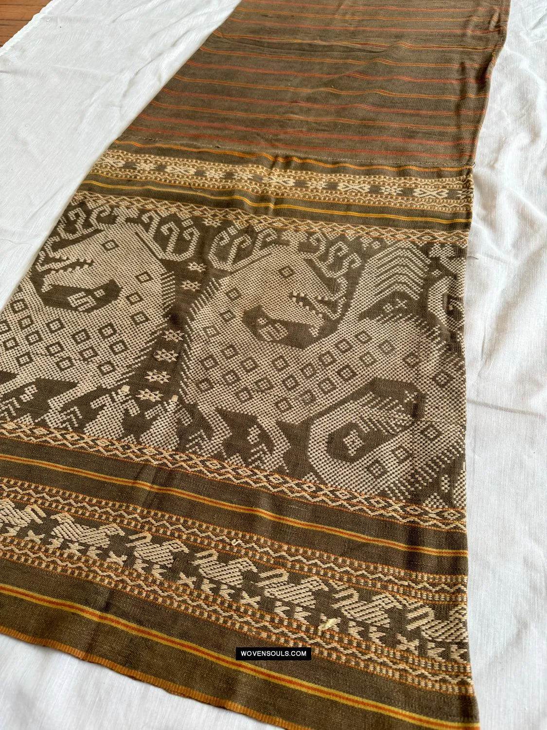 1817 SOLD Superb Old Sumba Ceremonial Woven Sarong