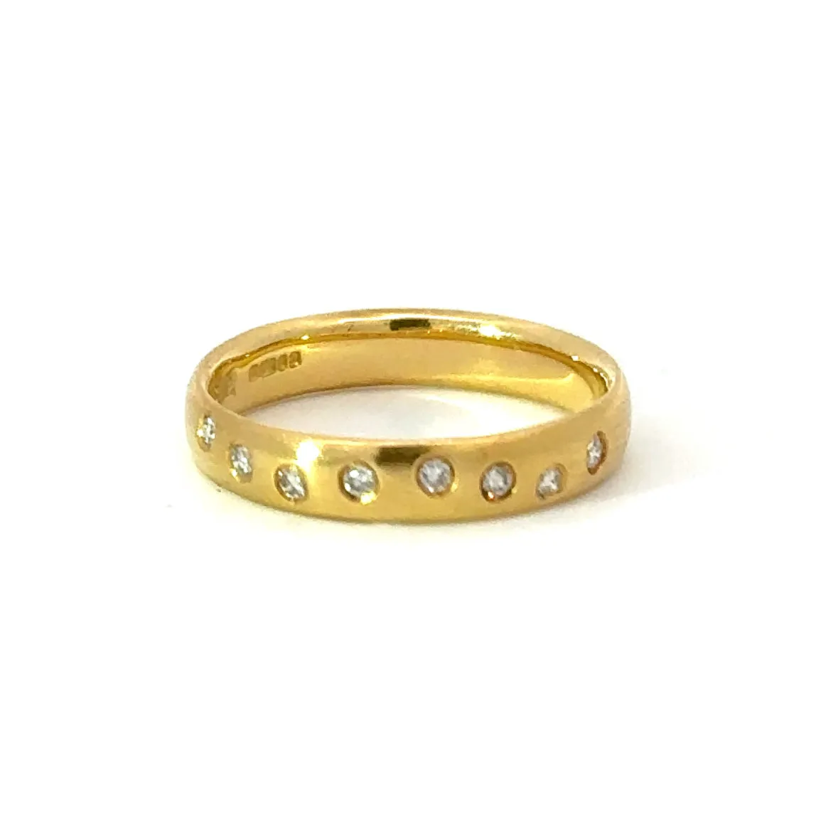 18ct yellow gold scattered 0.08ct diamond comfort court ring