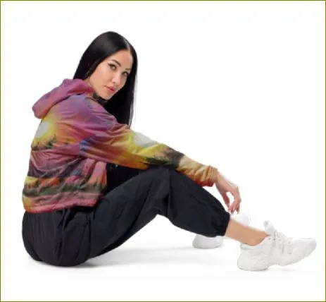 A Kiss ~ Women’s cropped windbreaker
