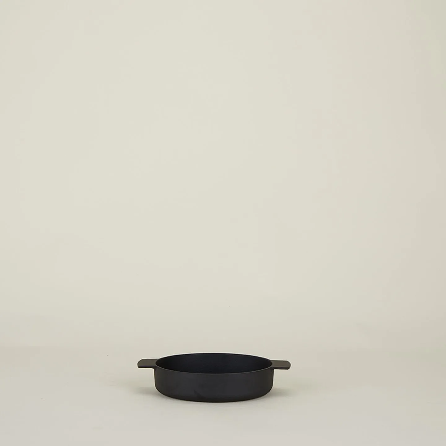 Cast Iron Casserole Pan