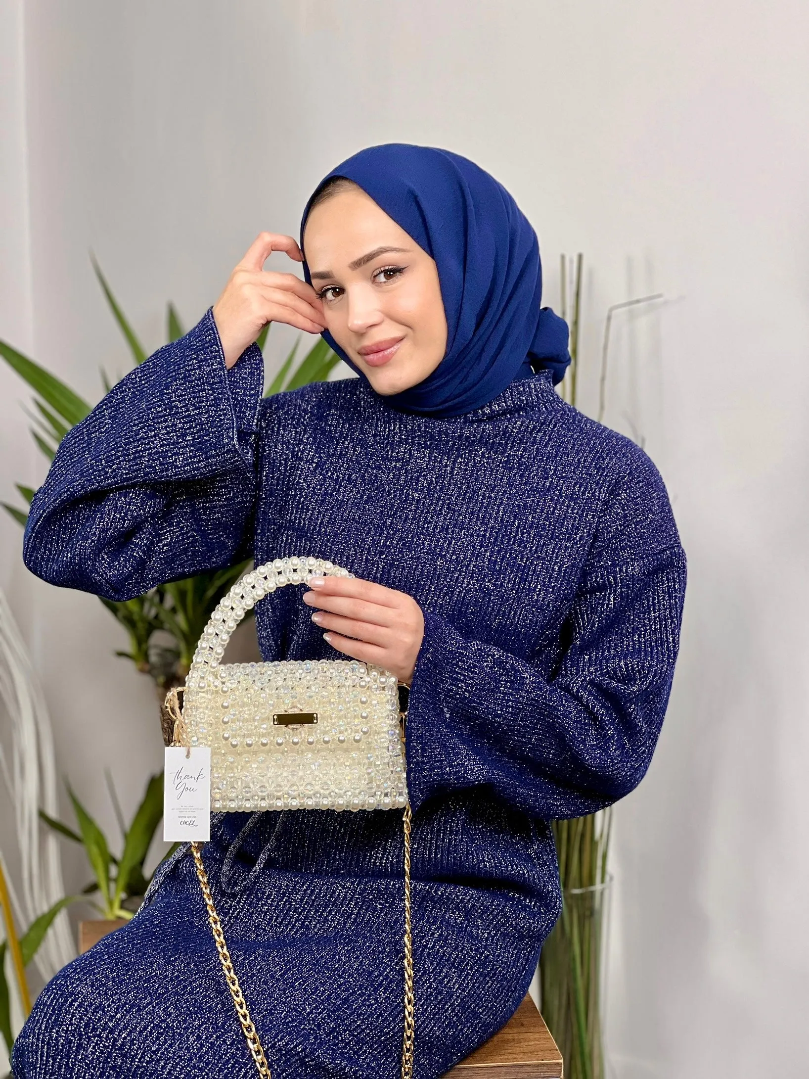 Elegant Crochet Clutch Bag with Pearls (NAIVE)