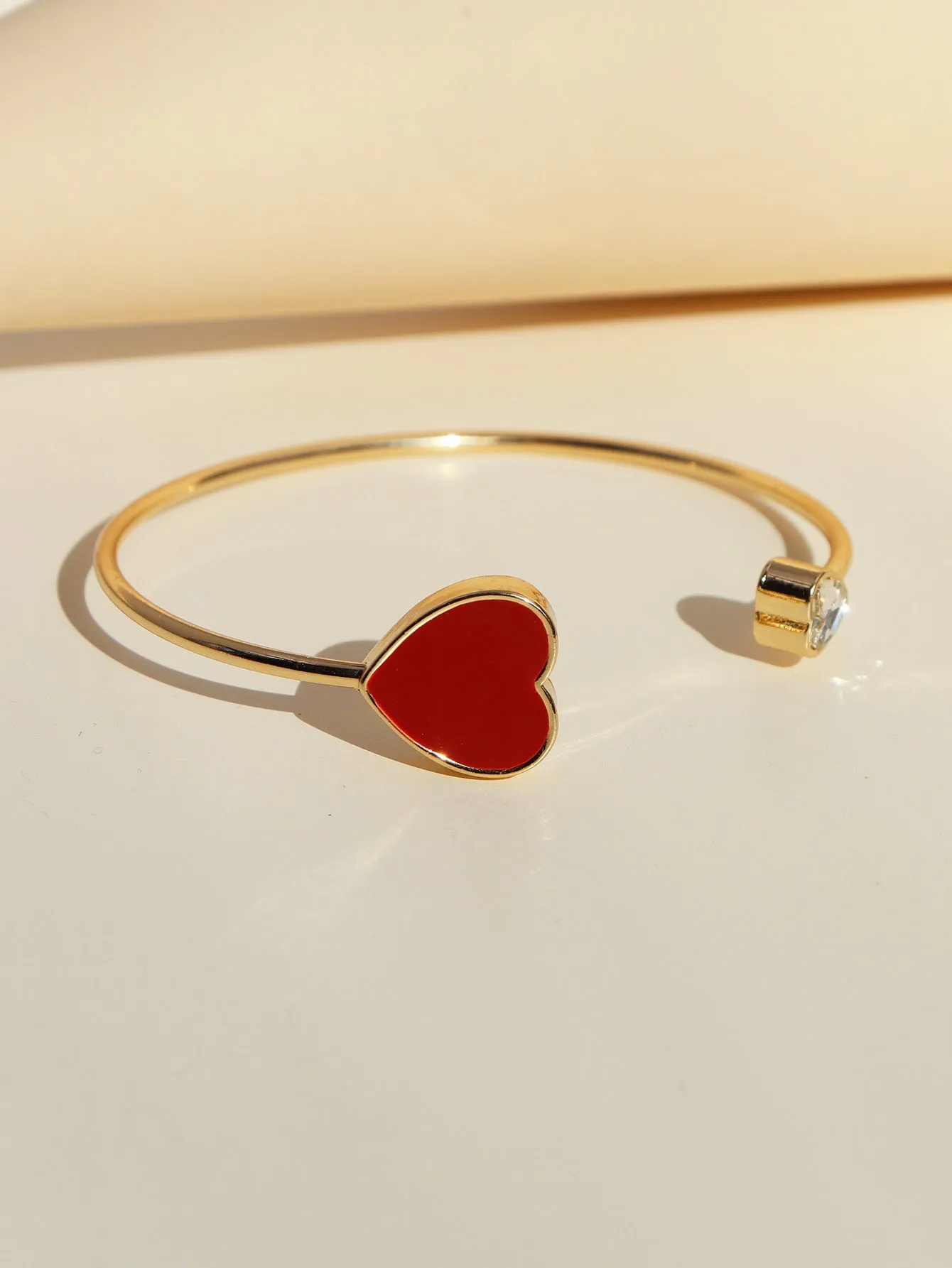 European and American Wholesale Red Heart Bracelets Collection, Exquisite Jewelry Factory Offering Vienna Verve Bracelets