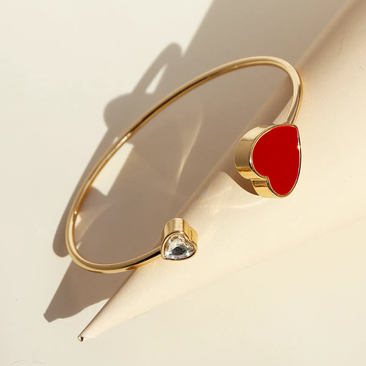 European and American Wholesale Red Heart Bracelets Collection, Exquisite Jewelry Factory Offering Vienna Verve Bracelets