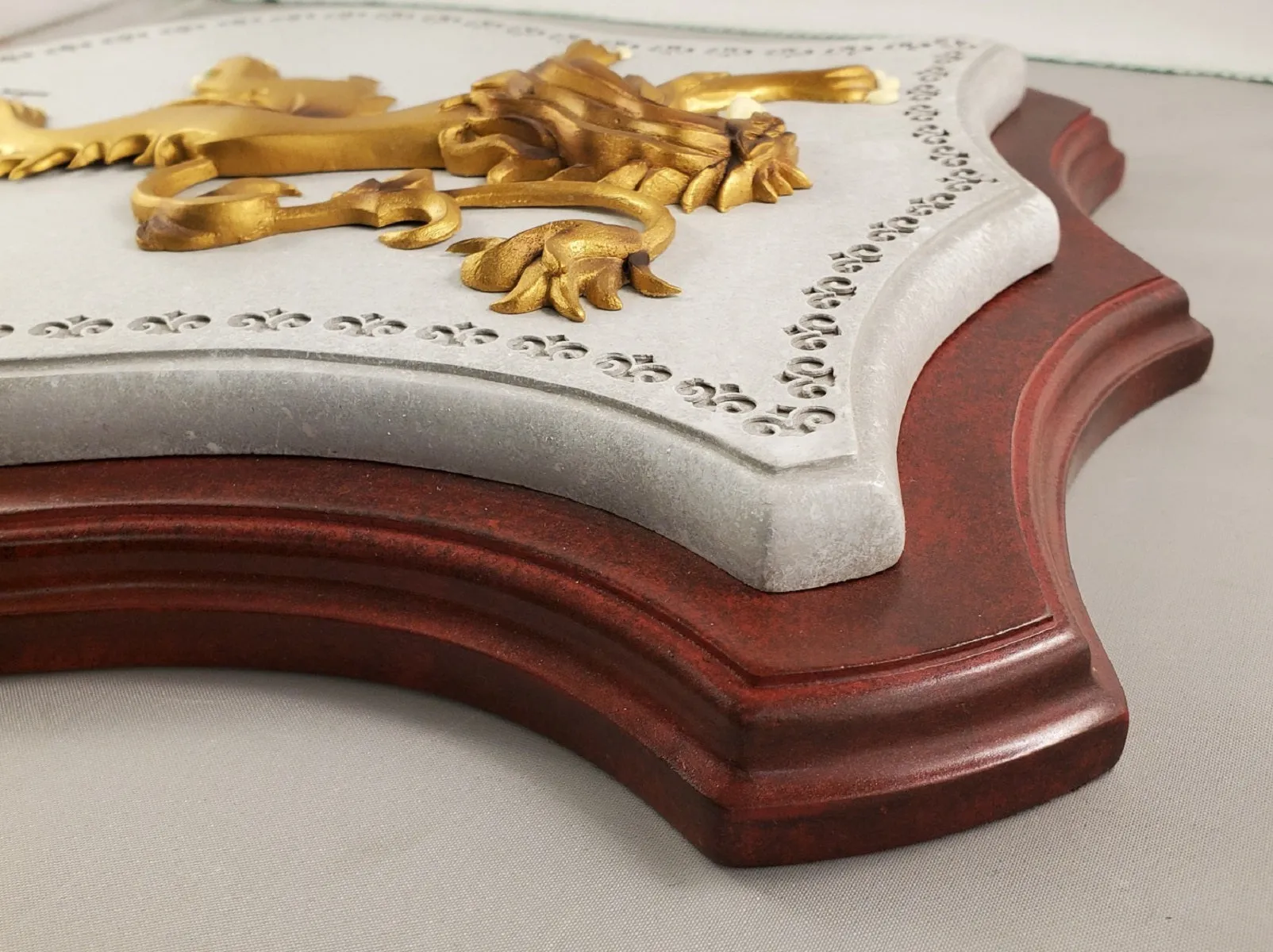 Game of Thrones Lannister House Crest Wall Plaque
