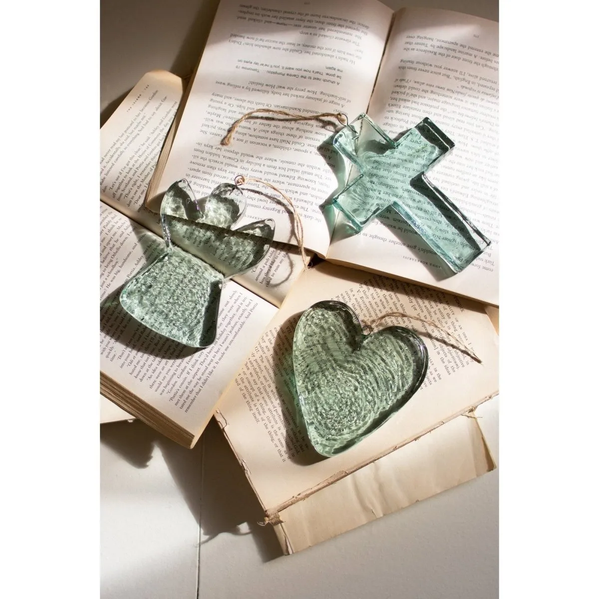 Kalalou - GLASS HEART ORNAMENT - PCGM2042