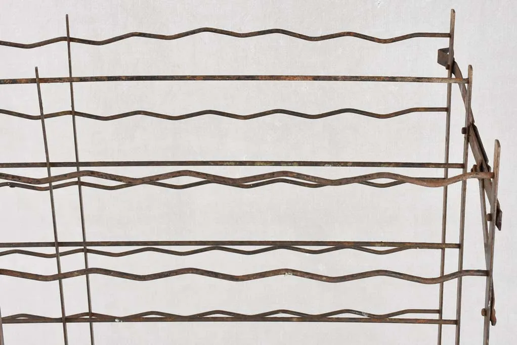 Large vintage wine rack - 200 bottles - iron 40½"