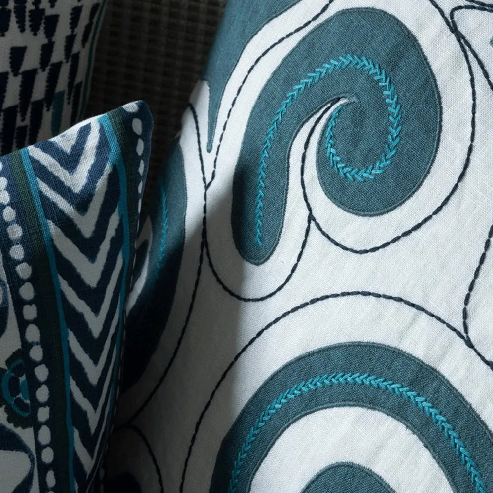 MANAMI PEACOCK CUSHION (Green)