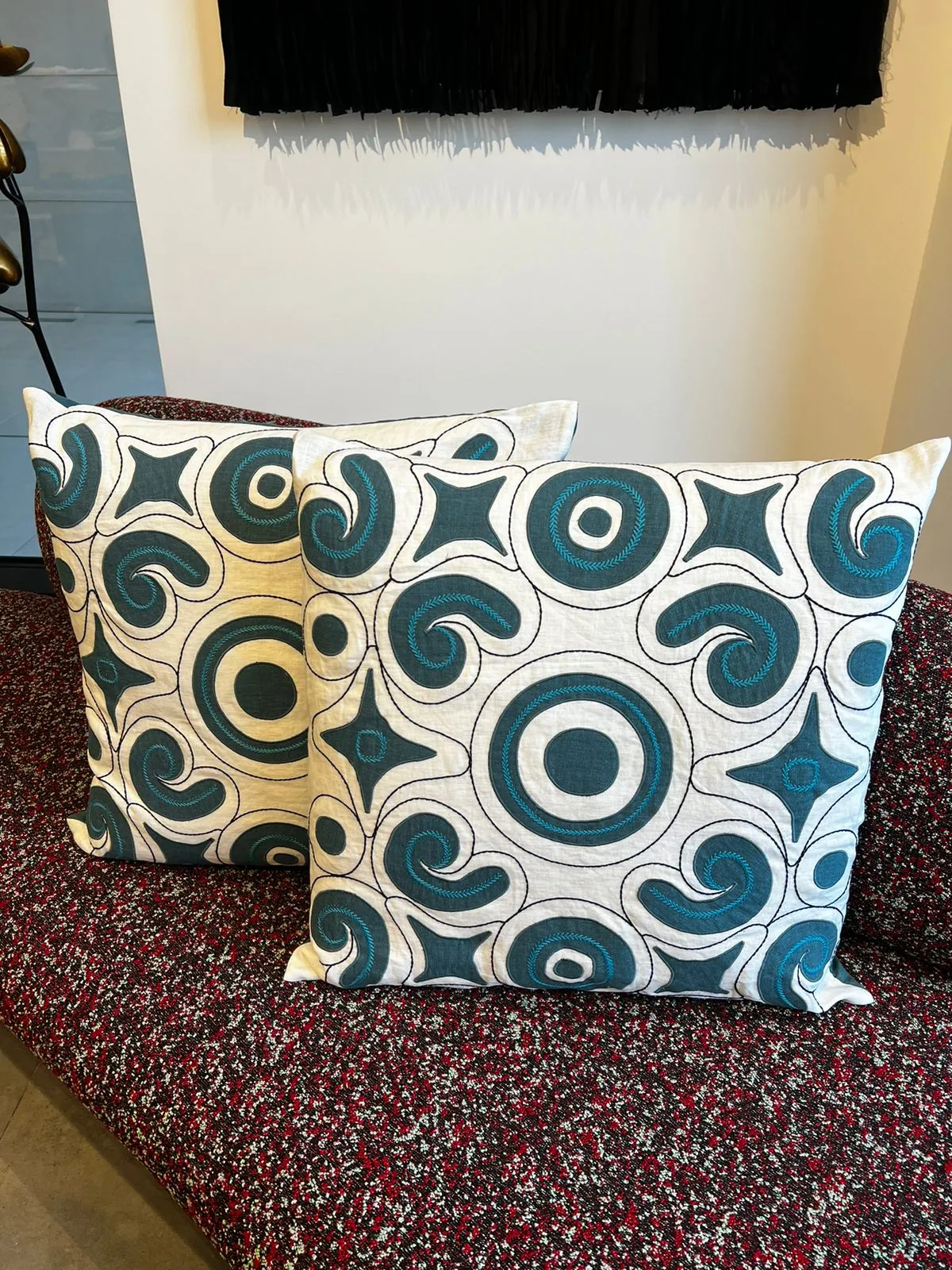 MANAMI PEACOCK CUSHION (Green)