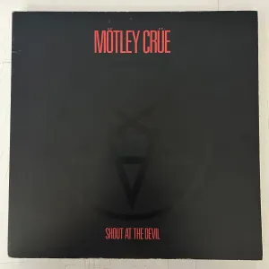 MOTLEY CRUE = SHOUT AT THE DEVIL (CDN 1983) (USED)