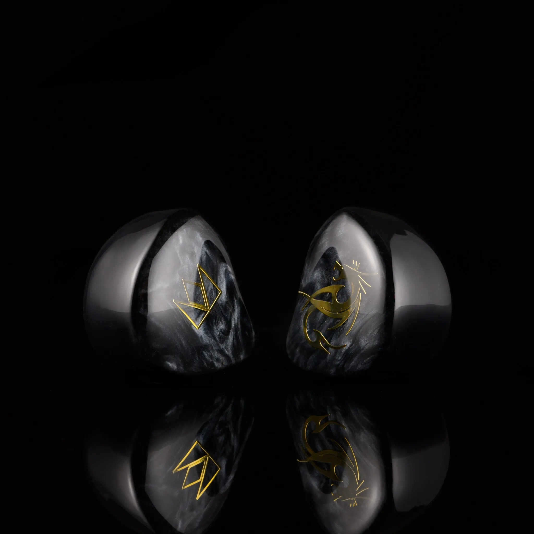 Noble Audio Kublai Khan | 7 Driver BA, Dynamic, Bone Conduction, Piezo Hybrid IEMs