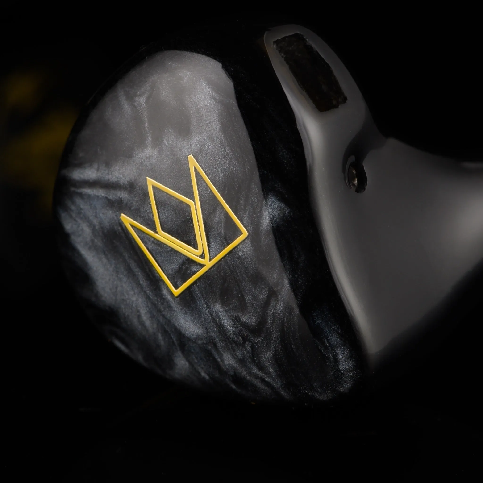 Noble Audio Kublai Khan | 7 Driver BA, Dynamic, Bone Conduction, Piezo Hybrid IEMs