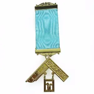 Past Master Craft English Regulation Breast Jewel - Gold Plated