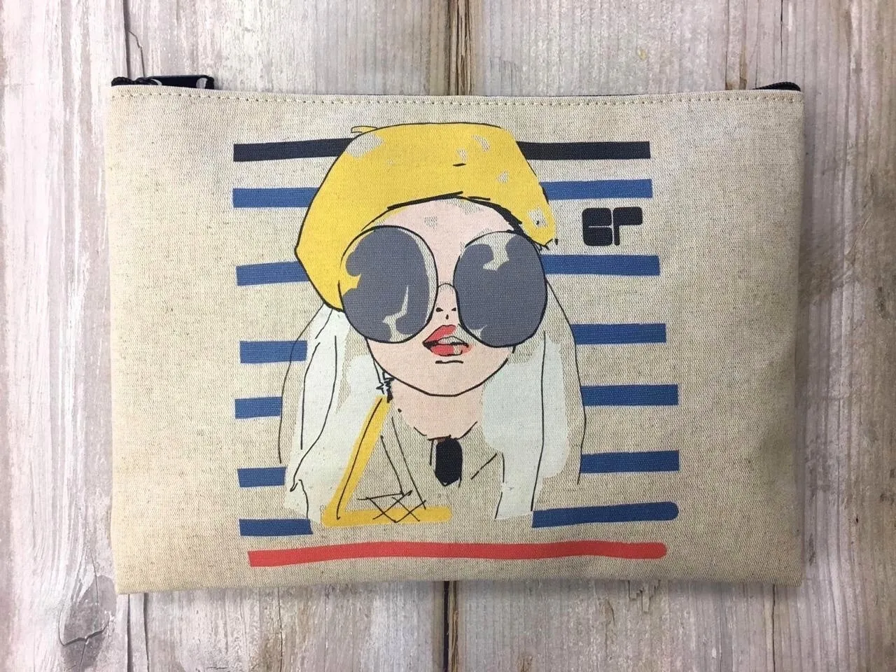 Preppy Clutch