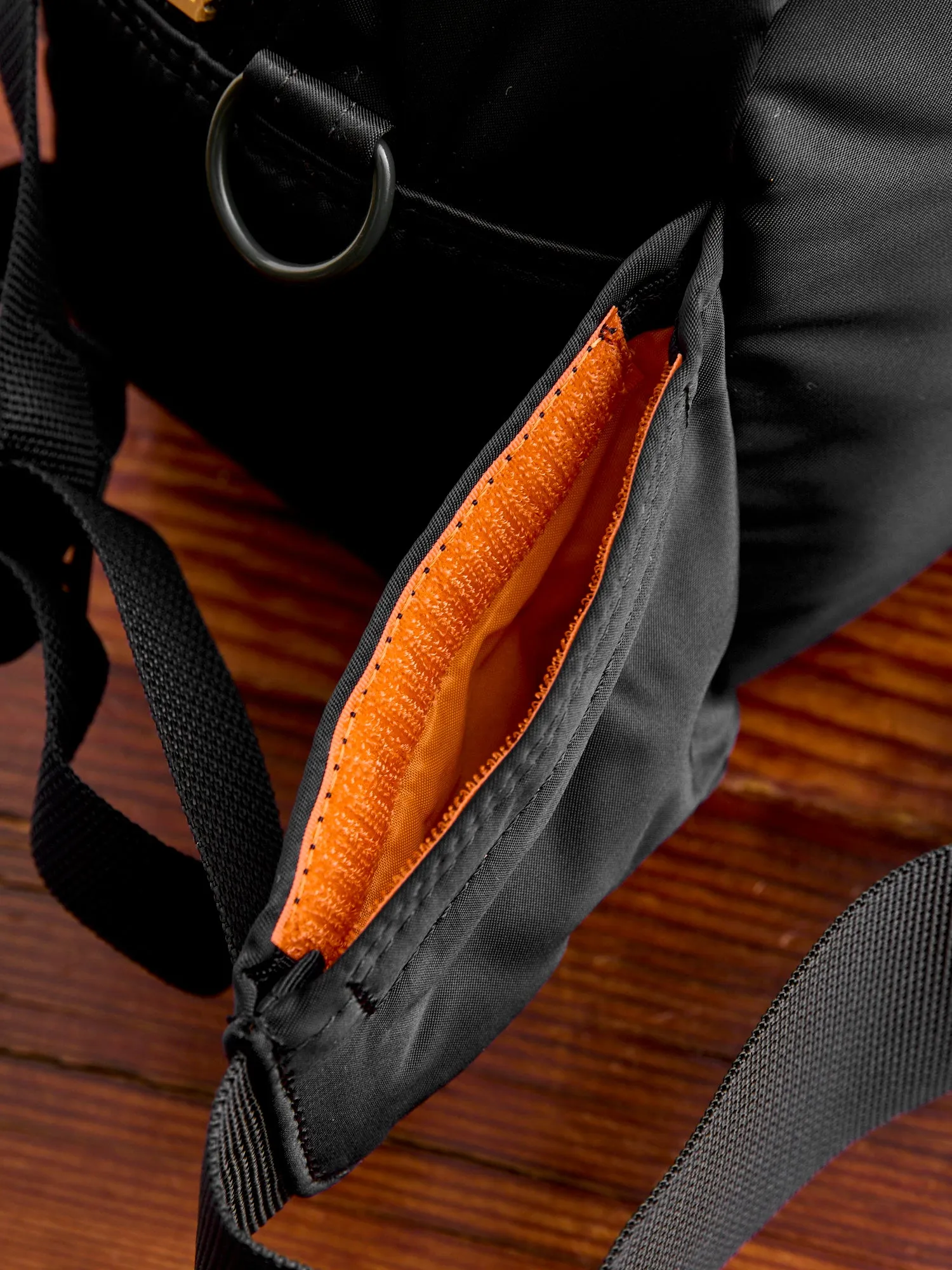 "Tanker" 2-Way Waist Bag in Black