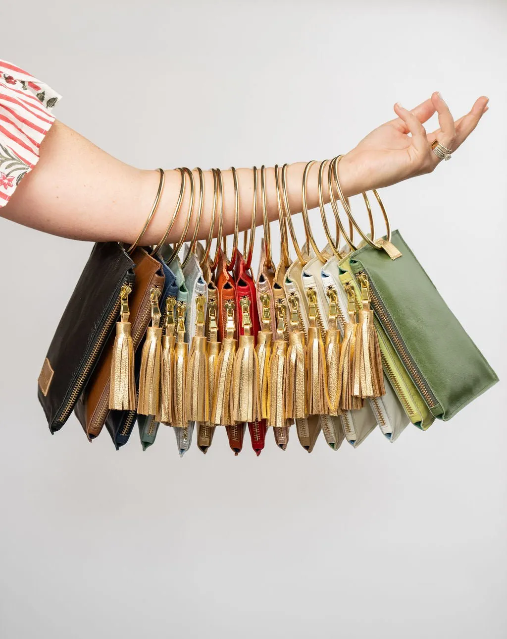 The Metal Ring Wristlet | Ivory